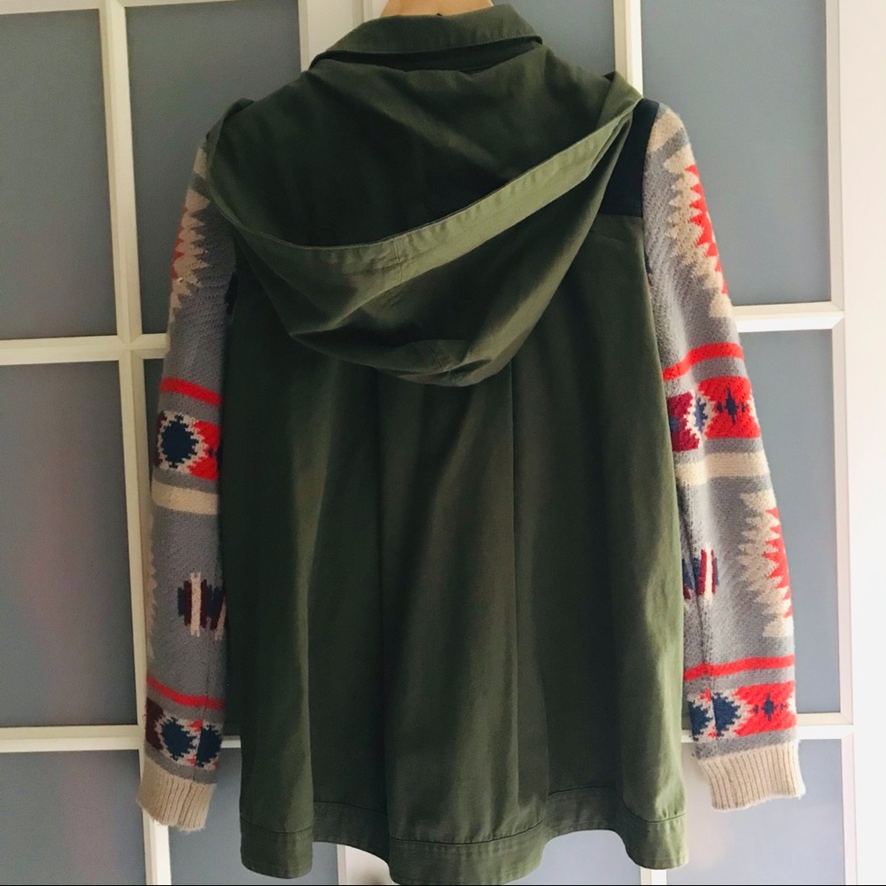 S/M Tribal Anorak In Army Green - Picture 6 of 7